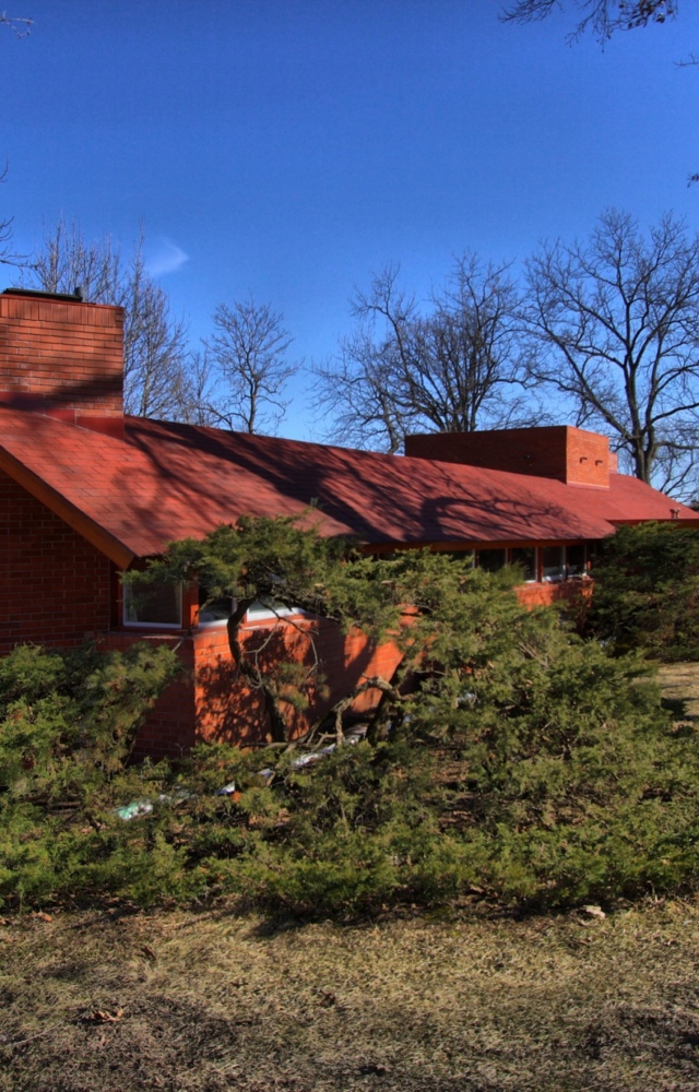 One of Only Seven Frank Lloyd Wright Usonian Houses in Iowa is For Sale ...
