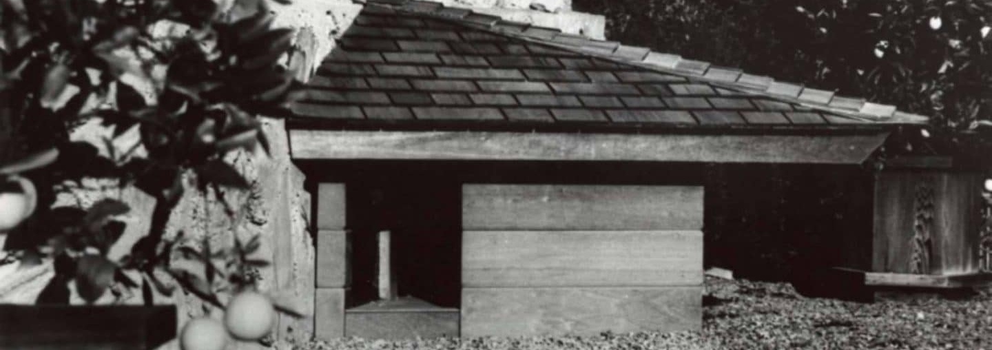 Image of doghouse designed by Frank Lloyd Wright